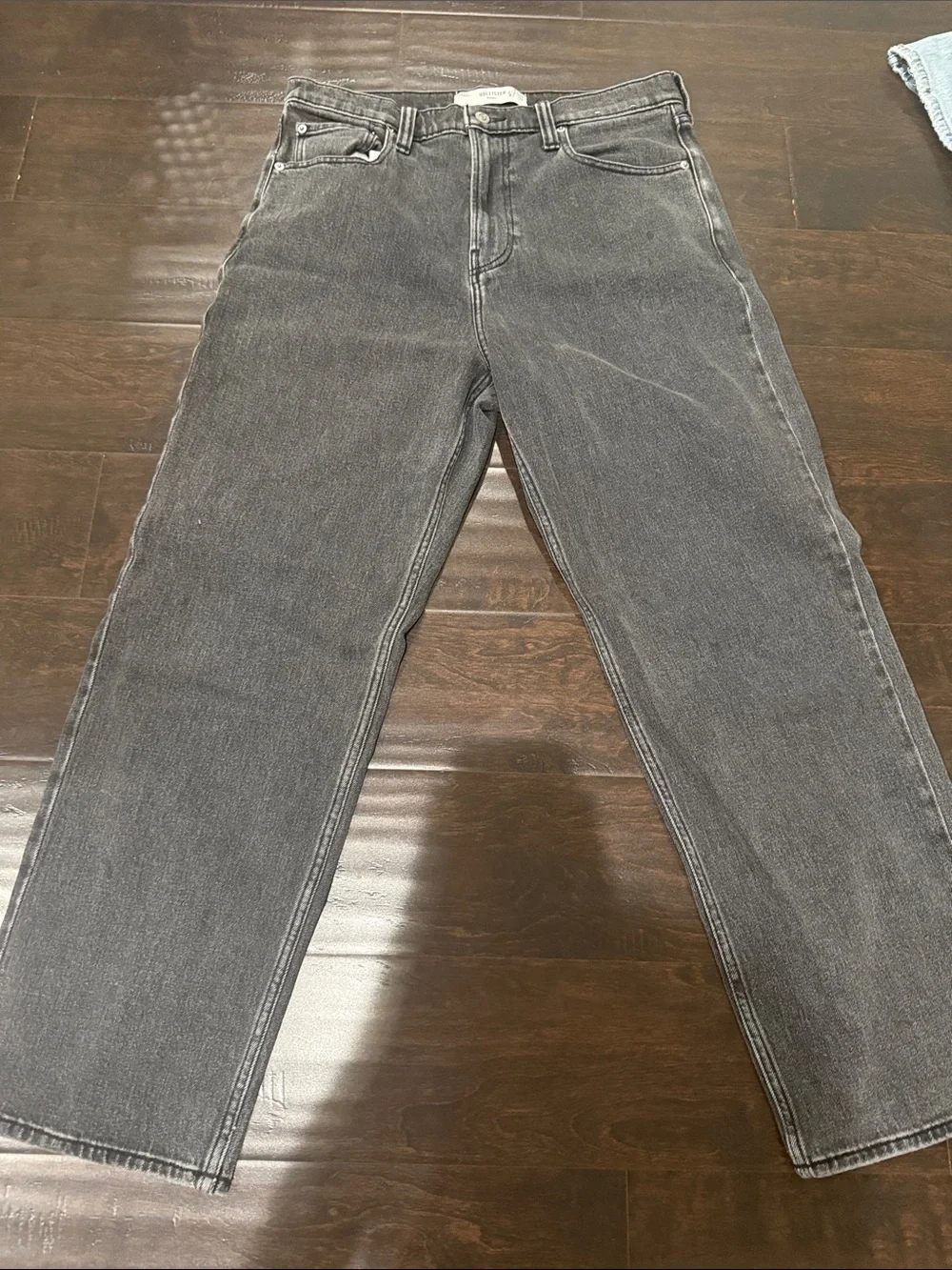 Hollister Men's Washed Charcoal Relaxed Jeans